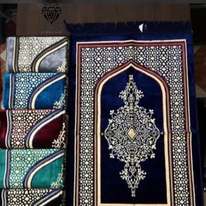 سجادة مزخرفة